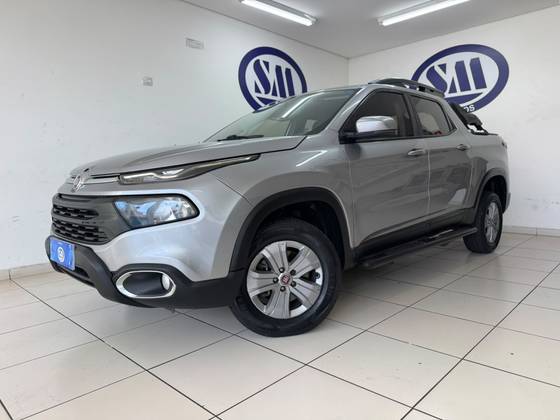 FIAT TORO 1.8 16V EVO FLEX FREEDOM AT6 FIAT TORO 1.8 16V EVO FLEX FREEDOM AT6